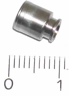 Magnetanker
- in Form eines maßhaltig nach Zeichnung gefertigten, zylindrischen Drehteils aus Stahl
  (Bauteillänge 9,5 mm, max. Außendurchmesser 6,21 mm) mit runder Durchgangsöffnung
  sowie spezifisch geformter Außenseite (Abbildung siehe Anlage),
- zum Einbau in das Einspritzventil eines Common Rail Systems eines Dieselmotors,
- die Lieferung erfolgt in noch unfertigem Zustand (unverchromt).

"Teil, erkennbar ausschließlich für Kolbenverbrennungsmotoren mit Selbstzündung der Position 8408 bestimmt, nicht für Luftfahrzeugmotore, unfertig - Magnetanker für Einspritzventil"
