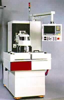 Wafer-Schleifmaschine (Grinding Machine)
- mit einer Schleifspindel, Werkstück-Spannvorrichtung und Stromversorgunseinheit, in
  einem Standgehäuse mit Bedien- und Anzeigeeinheit (Abbildung siehe Anlage),
- zur Durchführung von Schleifarbeiten an Halbleiterscheiben (wafers) aus Silizium, Gallium-
  Arsenid usw. (kennzeichnender Hauptverwendungszweck) sowie anderen Stoffen,
- geliefert mit benötigtem Montage- und Instandhaltungswerkzeug.

"Werkzeugmaschine zum Bearbeiten von keramischen Waren oder Waren aus ähnlichen mineralischen Stoffen - Schleifmaschine zum Bearbeiten von Halbleiterscheiben aus keramischen Stoffen (kennzeichnender Hautpverwendungszweck), geliefert mit Montage- und Instandhaltungswerkzeug"