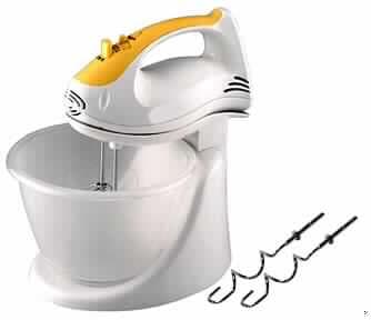 Mixer-Set
- aus einem Gehäuse mit eingebautem Elektromotor, Netzanschluss, Bedienelementen und
  zwei Rührhaken (Abbildung siehe Anlage),
- zum Mischen von Lebensmitteln, zum Gebrauch im Haushalt,
- in einer gemeinsamen Verkaufsverpackung mit Beipack (zwei Knethaken, Rührschüssel
  und Halterung für Schüssel und Mixer).
Der Handmixer bestimmt den Charakter des Ganzen.

"Elektromechanisches Haushaltsgerät mit eingebautem Elektromotor,
 Lebensmittelmischgerät (Warenzusammenstellung aus Handmixer -charakterbestimmend-
 und Beipack) - sog. Mixer-Set"