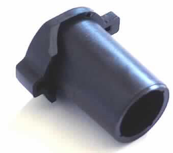 Sog. Pivot Bushing
- aus einem maßhaltig geformten zylindrischen Hohlkörper aus Kunststoff mit vier axial 
  verlaufenden Nuten an der inneren Mantelfläche und an einem Ende nach außen gezo- 
  genem Bund mit spezifischen Ausformungen (Abbildung siehe Anlage),
- zur reibungsarmen Lagerung und Führung eines Riemenspanner-Arms.

"Gleitlager - sog. Pivot Bushing für Riemenspanner"