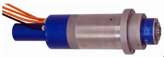 Schnellfrequenz-Spindel
- aus Spindelgehäuse mit Montageflansch, Präzisions-Spindellagerung, Welle mit integrier-
  tem pneumatischen Spannsystem für Werkzeugaufnahme, integriertem elektrischen Motor-
  antrieb (Stator und Rotor), elektronischer Messsensorik für Steuerung/Regelung von Dreh-
  zahlen, Drehmoment und Winkelpositionierung, Flüssigkeitskühlung sowie Funktions- und
  Versorgungsanschlüssen (Abbildung siehe Anlage),
- zur Verwendung als Spezial-Ausrüstung für den Einsatz in Fräs-, Bohr-, Schleif- und 
  Graviermaschinen, vorzugsweise zur Metallbearbeitung, durch Hochgeschwindigkeits-
  Zerspanen.

"Zubehör, erkennbar hauptsächlich für Werkzeugmaschinen der Positionen 8456 bis 8461 bestimmt - sog. Schnellfrequenz-Spindel für Werkzeugmaschinen der Position 8459 und 8460"
