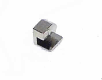 Gehäuseteil,
- aus einem spezifisch geformtem Quader (Abmessungen 4,95 x 4,65 x 2,65 mm) aus Metall 
  mit einer Aussparung (Höhe 1,6 mm) (Abbildung siehe Anlage),
- erkennbar ausschließlich als Gehäuseteil für Transponder bestimmt.

"Teil, erkennbar ausschließlich für Apparate für die Kommunikation in einem drahtgebunden- 
en Netzwerk- Gehäuseteil für Transponder"