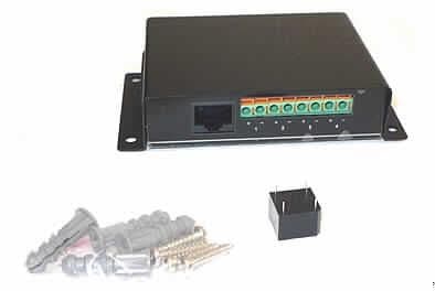Symmetrieübertrager (Impedanzwandler)
- aus vier vergossenen, elektrisch nicht miteinander verschalteten Transformatoren auf einer 
  Leiterplatte in einem Gehäuse (Abmessungen 110 x 77 x 24 mm) mit vier BNC-Steckern, 
  RJ-45-Buchse und acht Kabelklemmen (Abbildung siehe Anlage),
- mit einer Leistung von weniger als 1 kVA,
- zur Signalübertragung zwischen symmetrischen und unsymmetrischen Leitungen 
  und zur Impedanzanpassung (75 Ohm : 100 Ohm),
- zusammen mit Beipack (Montagematerial, Ersatz-Transformator) in einer gemeinsamen 
  Verkaufsverpackung.
Der Symmetrieübertrager bestimmt den Charakter des Ganzen.


"Elektrischer Transformator, kein Transformator mit Flüssigkeitsisolation, mit einer Leistung 
 von 1 kVA oder weniger, kein Messwandler - Symmetrieübertrager"