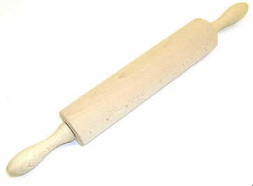 "Teigroller, Buche"
- Teigroller mit Handgriffen, ca. 44 cm lang (davon Rolle ca. 25 cm, Durchmesser 
  ca. 5,5 cm), aus Buche (lt. Antragsteller)
- zur Verwendung in der Küche.
  
Abbildung siehe Anlage

"Holzware zur Verwendung in der Küche, nicht aus tropischem Holz im Sinne der Zusätzlichen Anmerkung 2 zu Kapitel 44"