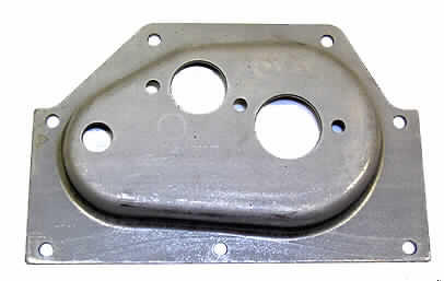 Gehäuseschild
- aus einem spezifisch geformten Stahlkörper mit drei runden Aussparungen und mehreren
  Montagebohrungen (Abbildung siehe Anlage),
- mit einer maximalen Länge von 195 mm, einer maximalen Breite von 125 mm und einer
  Höhe von 22 mm,
- zur Verwendung als Gehäuseteil einer Stahlwinde.

"Teil, erkennbar ausschließlich für Geräte der Position 8425 bestimmt - sog. Gehäuseschild"