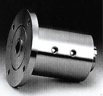 Vakuumdrehdurchführung
- aus einem Stahlgehäuse mit Montageflansch, einer magnetisierbaren, wälzgelagerten
  Hohlwelle und einem Permanentmagneten (Abbildung siehe Anlage),
- zur Abdichtung von Vakuum- und Drucksystemen mit Hilfe von sog. Ferrofluids
  (magnetisierbaren Flüssigkeiten) im Maschinen-, Apparate- und Gerätebau.

"Nichtelektrischer Maschinenteil, in Kapitel 84 anderweit weder genannt noch inbegriffen, aus Stahl, nicht gegossen oder geschmiedet, nicht für bestimmte Luftfahrzeuge - Vakuumdrehdurchführung mit Magnetofluid-Dichtung"