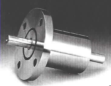 Vakuumdrehdurchführung
- aus einem Stahlgehäuse mit Montageflansch, einer magnetisierbaren, wälzgelagerten
  Welle, Anschluss für Kühlmittel und einem Permanentmagneten (Abbildung siehe Anlage),
- zur Abdichtung von Vakuum- und Drucksystemen mit Hilfe von sog. Ferrofluids
  (magnetisierbaren Flüssigkeiten) im Maschinen-, Apparate- und Gerätebau.

"Nichtelektrischer Maschinenteil, in Kapitel 84 anderweit weder genannt noch inbegriffen, aus Stahl, nicht gegossen oder geschmiedet, nicht für bestimmte Luftfahrzeuge - Vakuumdrehdurchführung mit Magnetofluid-Dichtung"