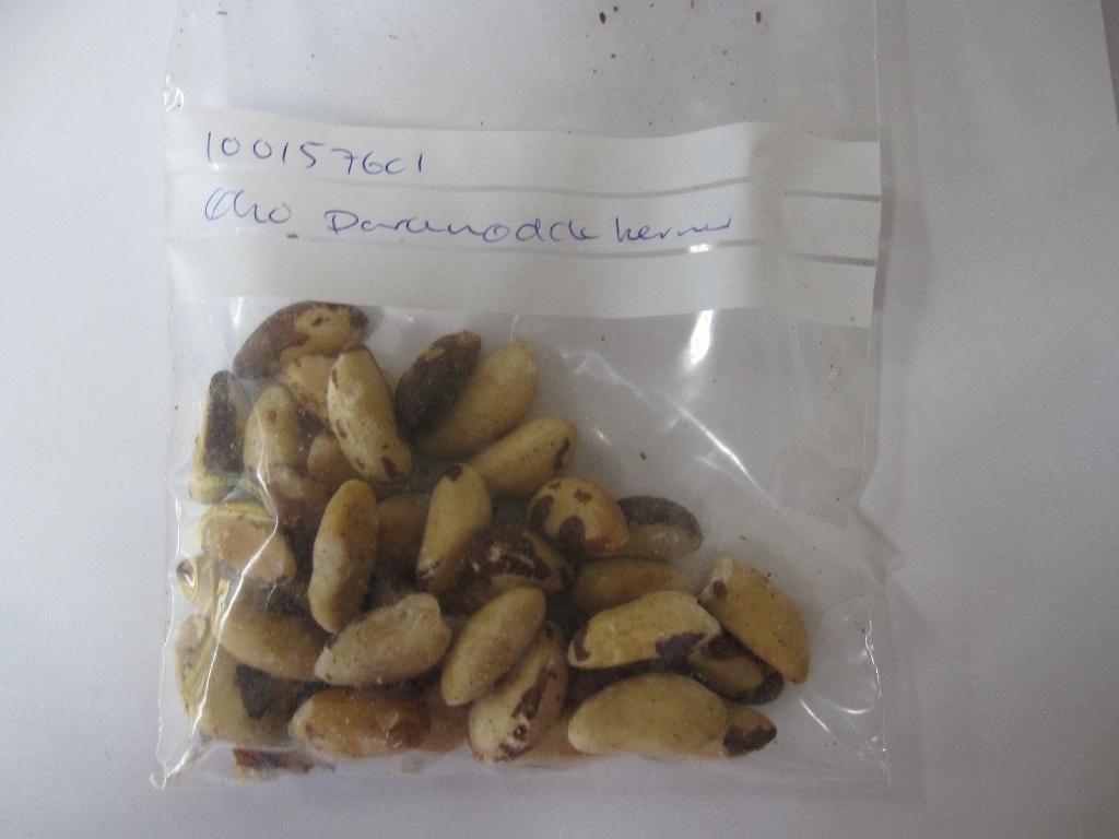 100% økologiske paranøddekerner.

Produktet betegnes 100% økologiske paranøddekerner og fremstår som løse afskallede, delvis afhindede kerner af para nødder.