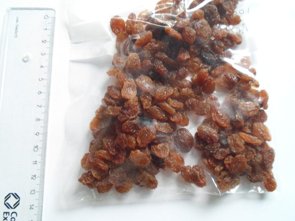 Varen betegnes Rosiner Sultana og består efter det oplyste af  99,5 % sultana rosiner og solsikkeolie
Varen foreligger som tørrede små hele bær – lysebrune til brune og søde. Det er oplyst, at der er tale om sorten Thompson.  
Varen foreligger i bulk (over 2 kg).