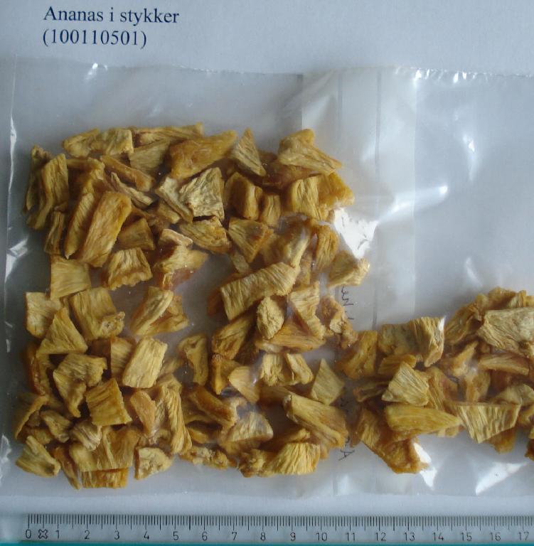 Varen er tørret ananas i stykker.
100% tørret ananas.
varen fremstår ikke som overtrukket med sukker eller på anden vis tilberedt.


I bulk samt detailsalgspakninger.