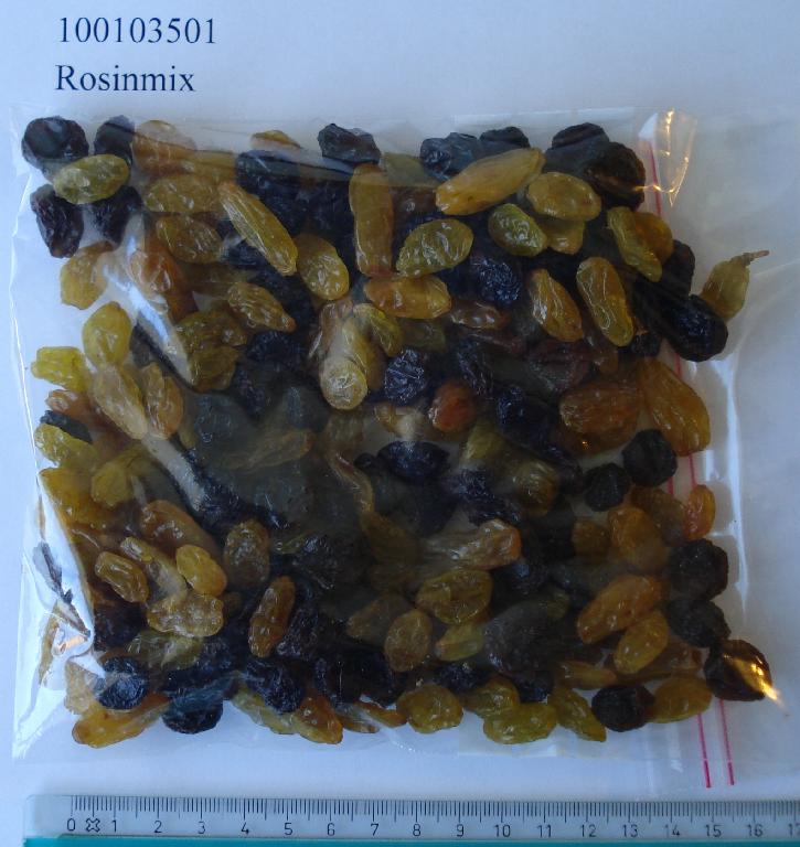 Varen betegnes Rosinmix og fremstår som en blanding af forskellige rosiner. De brune rosiner er af gængs størrelse (1-1,5 cm) og smag, mens de gule er varierende i størrelse 1-2,5 cm. Rosinerne er svagt skinnende i overfladen. 

Varen frembydes både i bulk (over 1 kg) og i detailsalgspakninger (under 1 kg). 

Varen består efter virksomhedens oplysninger af:
•	50 % jumborosiner (99,5 % rosiner, solsikkeolie)
•	50 % lyse rosinger (99,3 % rosiner, solsikkeolie, konserveringsmiddel, E 220 (svovldioxid))
