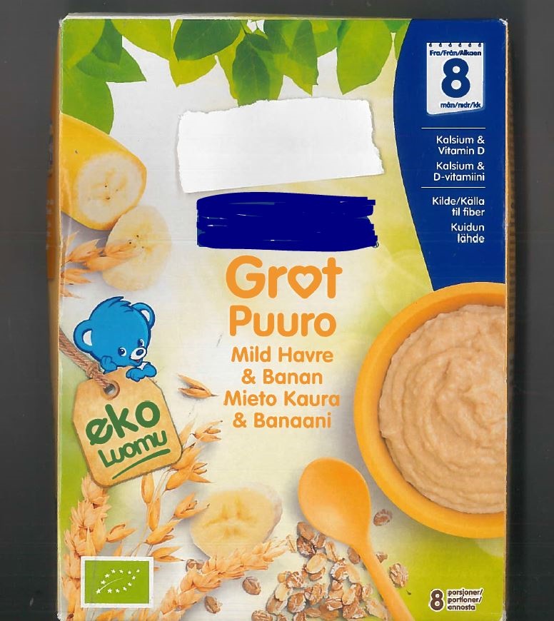 Varen er et færdigblandet pulverprodukt til grød med fuldkorn og banan.
Grøden er egnet til indtagelse af børn fra 8 måneders alderen.
Ifølge ingredienslisten indeholder varen hvedemel (delvis nedbrudt), havremel (23 %), skummetmælkspulver, vegetabilsk olie, bananflager (4 %), mineraler og vitaminer. Varen indeholder 23 % fuldkorn og 20 % mælk.
Næringstabellen angiver følgende: 11 % fedt, 66 % kulhydrater heraf 31 % sukkerarter, 3,2 % kostfibre, 16 % protein, salt og vitaminer.
Tilberedning: ca. 1 dl pulver røres op i 1 dl 40 grader varmt vand.
Grøden er hvid med lidt mørkere brune andele, og den smager sødt af banan og havre.
Varen er emballeret i detailsalspakning indeholdende 240 g pakker i karton.