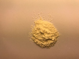 Virksomheden oplyser, at varen fremstår som et hvidt/flødefarvet, homogent pulver hovedsageligt bestående af protein fra krill.
Det oplyses, at varen benyttes til menneskelig konsum.

Varen kan anvendes som proteiningrediens i drikke- og madvarer.
Det er oplyst, at varen består af:
•	Krillråprotein
•	Vand
•	Restfedt
•	Aske
Produktet leveres i 10, 20 eller 25 kg sække fremstillet af polyethylene inliner.