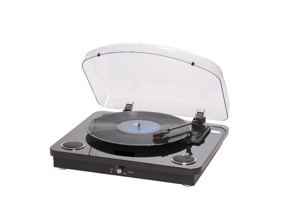 Varen er en pladespiller med gennemsigtigt låg. Selve pladespilleren består af et rektangulært, sort kabinet med en pladetallerken, en tonearm, knap til at vælge hastighed, tonearmsløfter samt to runde højttalere, der er placeret i de forreste hjørner af kabinettet. På fronten af kabinettet er der et stik til høretelefoner, en tænd-sluk-volumen knap samt en lysindikator, der angiver, om pladespilleren er tændt eller ej.
På bagsiden af kabinettet er der to hængsler, hvorpå låget er monteret samt indgange til USB type B, AUX, RCA til audio output og til strømforsyningen.

Kabinettet står på fire små ben.
Ifølge det oplyste kan varen afspille grammofonplaner ved 3 hastigheder: 33 1/3, 45 og 78 rpm. Varen kan også bruges til at digitalisere grammofonplader med hjælp af en automatisk databehandlingsmaskine.
Det er oplyst, at varen ikke kan afspille lyd fra halvlederhukommelser.
Varen består af et kabinet med en pladespiller med to indbyggede højttalere og et låg. Der medfølger en strømforsyning.
Det er oplyst, at varen måler 37,5 x 42 x 11,5 cm