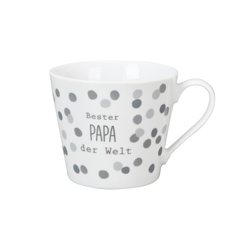 Varen er en kegleformet kop med hank, som bliver bredere fra bunden og op, farven er hvid. 
Den foreliggende vareprøve er dekoreret med prikker i to grå nuancer, og der er tekst på koppen som siger; ”Bester Papa der Welt”.
Varen anvendes til at drikke af.
Varen er en kop, fremstillet af porcelæn.
Det er oplyst at rumindholdet er 400 ml. Varen findes i forskellige mønstre og farver, med tryk og tekst.