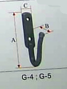 Artículo de uso general consistente en un gancho con dos agujeros para atornillar realizado en acero. Tiene una longitud de 100mm y una anchura de 20 mm. 
Se utiliza en vehículos no automóviles (remolques) para atar cuerdas o cinchas y evitar la caída de la mercancía.
