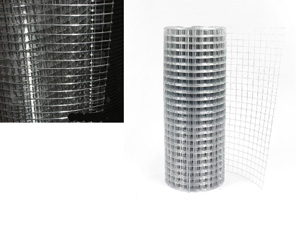 Malla metálica soldada en sus puntos de cruce elaborada con acero inoxidable AISI 304. Se presenta en rollos de 5 m o 25 m de longitud y  1 m, 1,2 m o 1,5 m de altura fabricados con alambre de  0,9 mm o 1,2 mm de diámetro y con una malla de superficie inferior a 100 cm2.