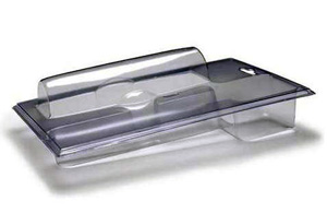 Blíster. Envase para productos pequeños que consiste en una lámina de plástico transparente con cavidades en las que se alojan los diferentes artículos, que se pliega en dos partes que encajan.
Se adjunta foto.