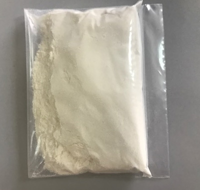 Leche entera en polvo con lactosa y maltodextrina.
Se usa para la alimentación humana.
Composición declarada por el solicitante: leche entera en polvo, maltodextrina y lactosa.
Se presenta en big-bags o sacos de 25 kg. No está acondicionado para la venta al por menor.