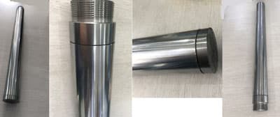 Vástago para pistón de cilindro hidráulico.
Se trata de una parte de un cilindro hidráulico, que no se destina a aeronaves civiles.
Consta de un cuerpo cilíndrico (fabricado a partir de un tubo de acero) con tapa y cabezal, este último va roscado.
Medidas: 355 x 55 mm.