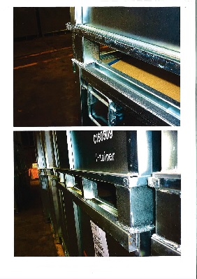 Contenedores metálicos reutilizables fabricados en acero galvanizado con unas dimensiones de 1.458 x 1.130 x 1.085 mm, un peso de 87,77 Kg y una capacidad de 1.050 Kg.

Las paredes del contenedor tienen unas palancas de fijación y la base del mismo cuenta con unas guías, un pequeño cilindro metálico y unas pequeñas placas donde encajan las paredes a modo de bisagra. 

Cada contenedor lleva impreso un número de serie único por unidad.

El contenedor se presenta desmontado en 5 partes para facilitar el transporte en las importaciones y el almacenaje. Dichas partes, son las siguientes:

Dos paneles longitudinales de 973 x 1.401 mm

Dos paneles transversales de 973 x 1.125 mm 

Una base, que también hace la función de pallet para facilitar, entre otros, la manipulación con carretillas elevadoras. La base incorpora, además, unas pletinas troqueladas para encajar en el borde superior del contenedor, quedando, de esta forma, bloqueados, tapado el de abajo y sujetos uno sobre otro. Las dimensiones de la base son las siguientes: 1.450 x 1.125 x 135 mm 

El contenedor está especialmente diseñado para ser transportado en contenedores marítimos, camiones, etc.
Se utiliza para el transporte de mercancías.
Acero galvanizado