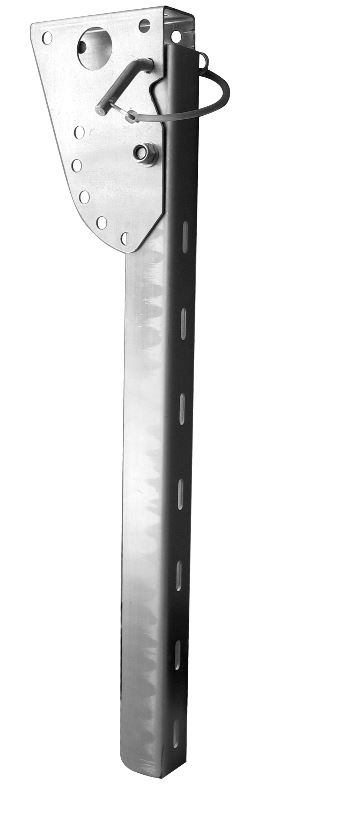 Soporte abatible (fijación con pasador) de las barras (largueros) de protección lateral, de un camión.
Los vehículos de carga de mayor peso, deben llevar en sus laterales un dispositivo anti empotramiento para peatones, ciclistas y motociclistas, consistente en unas barras de protección que impidan que aquellos puedan caer debajo del vehículo.
El producto consta de un perfil tubular de chapa de acero cincado, de sección cuadrada con perforaciones repartidas en toda su longitud donde se colocan las barras de aluminio (atornilladas), que conforman la protección lateral. El perfil se articula en un elemento para su fijación al camión, también de chapa, donde puede abatirse.
Medidas: 730 mm de alto y 50 mm de base.
Se utiliza para el montaje en serie de vehículos automóviles de la partida 8704 en las fábricas de montaje o de fabricación de vehículos automóviles (comprendidas las empresas subcontratadas), con motor de émbolo (pistón) de encendido por compresión (diésel o semidiésel), de cilindrada superior a 2 500 cm3, o con motor de émbolo (pistón) de encendido por chispa, de cilindrada superior a 2 800 cm3.