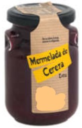 Mermelada de cereza obtenida por medio de la ebullición de todos sus ingredientes, con un contenido de azúcares superior al 30% en peso (Grado Brix 42). El producto se introduce en frascos que se cierran al vacío y se esterilizan. Se presenta en frascos de capacidad de 275 ml. y contenido de 290gr. peso neto.
Se usa para la alimentación humana.
Cereza (68,00%), azúcar (34,43%), agua y espesante (pectina de cítricos) y zumo de limón.
No han sido obtenidos a través del paso por tamiz.