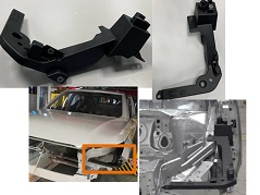 Elemento de plástico reforzado que sirve de armazón de las aletas exteriores frontales de un vehículo automóvil, con forma de L (véase la fotografía).
Una vez fijado pasa a formar parte de la citada estructura monocasco auto-portante del vehículo, contribuyendo a la rigidez y resistencia de la misma.
Va atornillado a la carrocería o estructura monocasco auto portante (BIW), a través de una serie de puntos de fijación en los que se disponen unos elementos metálicos (insertos de acero), para garantizar los pares de apriete y por consiguiente la durabilidad de las uniones atornilladas.
En algunos modelos de vehículo este componente (refuerzo de aleta), incluye un elemento para la fijación del faro del vehículo.
Cada vehículo lleva dos piezas, dos referencias una para el lado derecho y otra para el lado izquierdo.
Se destinada a la industria del montaje (vehículos Volvo).