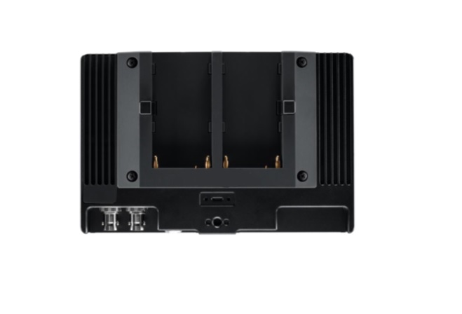 Monitor LCD en color de 7 pulgadas y pantalla táctil, con precisión de color, control de la cámara de cine y funciones integradas de Teradek RT y Bolt (transmisión de video sin retardo y compresión).

Descripción en el archivo MONITORES SMALLHD
Se utiliza para aplicaciones profesionales como las de plató, estudio y postproducción, incluida la cinematografía para lo que presenta compatibilidad tanto con cámaras profesionales como con ordenadores y estaciones de trabajo. El monitor no necesita obligatoriamente estar siempre conectado a un dispositivo de la 8471.
Entre algunas de las características se puede citar:
Tipo de panel: IPS, Adjustable Backlight
	Resolución mínima:1920x1080
	Mínima densidad de pixel:170 PPI
	Relación de Aspecto: 16:9 
Conectores: SDI (1x BNC 3G input y 1x BNC 3G selectable input/output); HDMI (1 input and 1 output: HDMI Type-D Receptacles (full size)); Audio (1x 3.5mm 3-pin Stereo Headphone Jack); Power (In 2-pin Locking) y USB (1x USB 2.0 Micro-B receptacle).
Se presenta en un chasis de aluminio anodizado. Peso del artículo (oz) 20. Altura (in) 4.67. Anchura (in) 1.32. Longitud/Profundidad (in) 7.09.