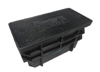 Tapa rectangular de fundición nodular ferrítica GGG-40 (dúctil) de color negra para arquetas de contadores de agua potable, obtenida por moldeo.
Uso: es un componente de la arqueta para contadores de agua.
Medidas: 480 x 240 mm.