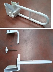 Barra de acceso a bañera de acero lacado en blanco,  se presenta desmontada y  en forma de un kit conjuntamente, con el soporte, la barra de acceso y la llave atornillable.
La barra de sujeción soporta 100Kg.
Su finalidad es proporcionar ayuda y seguridad para el acceso y salida de la bañera, así como punto de apoyo durante su uso, principalmente para personas mayores o personas con movilidad reducida.
Medidas totales: 49,5 x 15,2 cm.
Peso: 3 kg.