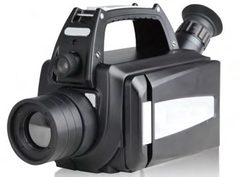 Cámara fotográfica de imagen térmica con detector de infrarrojos y un pico de detección a 10,55 micrómetros de longitud de onda. Presenta un diseño de video cámara tradicional con visor plegable. Dispone de dispositivos de grabación y reproducción de imágenes, tanto fijas como en movimiento, con una resolución inferior a 800 x 600 píxeles. Su peso es de 3 kg (14 kg con caja de transporte).
Puede detectar varios gases y se utiliza principalmente en la detección, desde una distancia segura, de fugas del gas SF6 (hexafluoruro de azufre) utilizado como aislante en instalaciones de alta tensión.