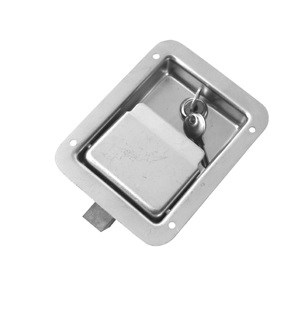 Dispositivo de cierre con cerradura incorporada, en chapa de acero inoxidable.
Se utiliza como seguro en la caja de herramientas instalada en los vehículos no automóviles (remolques).
Tiene una longitud de 120 mm y una anchura de 92 mm.