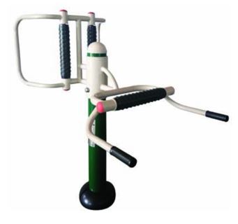 Artículo para gimnasia elaborado, en su mayor parte, con tubos metálicos pintados. No incorpora ningún sistema de esfuerzo regulable. Se instala de marea fija en el exterior (parques, etc.).
Se utiliza para la relajación muscular de cadera y espalda. Reduce la fatiga corporal y mejora el sistema nervioso.
Medidas: 1480 x 765 x 1460 mm.