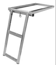 Escalera de dos peldaños realizada en chapa de acero cincado y obtenida por estampación.
Se utiliza para acceder a la caja del remolque.
Medidas: anchura del peldaño 270 mm y altura 625 mm.