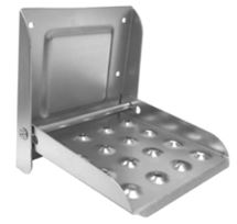Peldaño abatible realizado en chapa de acero cincado, obtenido por estampación.
Se utiliza para acceder a la caja del remolque.
Medidas de 187x170 mm.