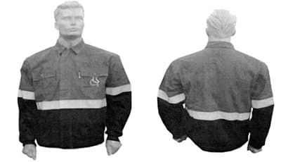 Chaqueta (saco) de trabajo de hombre, confeccionada en tejido de trama y urdimbre con fibras de algodón. Dispone de bandas reflectantes de color gris plata cosidas y de logo bordado. Se cierra con cremallera. Dispone de una solapa que se cierra de izquierda a derecha con un botón en la cintura.
Según declaración del interesado, la chaqueta está certificada como Epis (equipo de protección individual de seguridad), destinado a la señalización de la presencia nocturna del usuario en situaciones de riesgo medio de baja visibilidad.