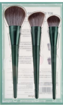 Kit de 3 pinceles para la aplicación de maquillaje y cosméticos.
Uso de tocador.
Los 3 pinceles están fabricados de aluminio con cerdas de pelos sintéticos.
Se presenta condicionado para la venta al por menor en formato de 1 unidad que va en una caja de cartón.