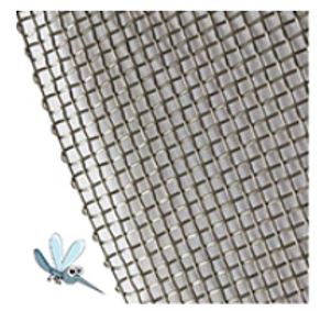 Malla mosquitera en rollos.
Se utiliza para fabricar pantallas anti insectos enrollables y de marco fijo.
Consiste en una malla tejida con alambre de aluminio no aleado de 0,22 mm de diámetro.
Luz de la malla: 1 x 1,5 mm
Se presenta en rollos de 30m de longitud y anchura de 0,6/0,8/1 /1,2m y 1,5 m.