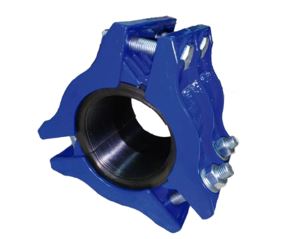 Se trata de un accesorio de reparación de tuberías sin rosca, de diferentes dimensiones.
Está fabricado por moldeo con fundición de hierro EN-GJS-500-7 (fundición de grafito esferoidal), con recubrimiento epoxi, tornillería de acero y junta EPDM o NBR.
Se trata de un manguito/collarín con tres sectores ajustables, que puede utilizarse para la reparación de tuberías de fundición o fibrocemento.