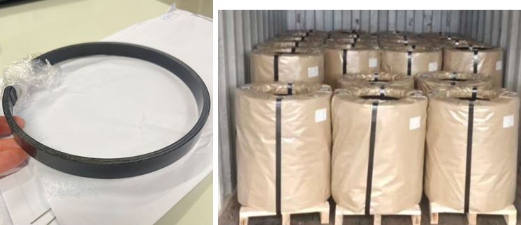 Se trata de un fleje de acero sin alear pintado, de anchura inferior a 600 mm e inferior a 500 mm, obtenido como una bobina laminada en caliente, obtenida mediante laminado en frío.
Los artículos se presentan en diversas longitudes, espesores y pesos:
•	16 x 0.60 mm, 48 Kg de bobina.
•	19 x 0.70 mm, 50 Kg de bobina.
•	32 x 0.80 mm, 45 Kg de bobina.  
El artículo se encuentra lacado en color negro y simplemente laminado.
Según declaración del solicitante se usa para flejar, por ejemplo, bobinas de acero.