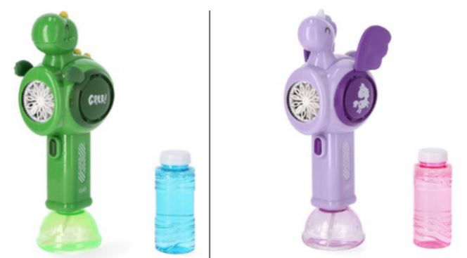 Surtido acondicionado a la venta al por menor consistente en un juguete electrónico en forma de pistola para hacer burbujas, específicamente diseñado para niños. Cada pistola tiene una forma temática (unicornio o dinosaurio). Se presenta para su venta al público junto con un bote de jabón.
La pistola pesa: 333g
Se destina al entretenimiento de los niños. Uso recreativo en exteriores o interiores bajo supervisión.
60% acrilonitrilo butadieno estireno (ABS), 10% elastómeros termoplásticos (TPR), 30% polipropileno (PP)