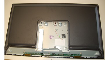 Módulos LCD - Pantallas de cristal líquido TFT LCD con una matriz activa RGB con resoluciones de: 1366 x 768, 1920 x 1080 y 3840 x 2160. 
Están equipadas con una o varias placas de circuito impreso que actúan como interfaz, circuito electrónico (controlador) destinado al direccionamiento de píxeles, y el conjunto de cables utilizados para conectar las placas al panel LCD.
Se conectan al conjunto de retroiluminación, que consta de: pantallas que reflejan la luz emitida por LED y pantallas que difunden la luz emitida y reflejada. Todo está atornillado con un marco de metal y plástico, lo que garantiza la estabilización y el aislamiento eléctrico. Puede o no tener su propia fuente de alimentación (rectificador).
Según declaración del solicitante se destinan a la producción de televisores LCD con tamaños de pantalla de 32 "a 75".