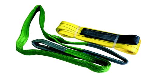 Eslingas de poliéster, planas abiertas con gazas.
Se presenta para su venta al público en distintos colores y con las siguientes medidas:
Largo. 1metro, 2 metros, 3 metros, 4 metros, 6 metros ,8 metros.
Ancho. 30 mm, 60 mm, 90 mm, 120 mm y 150 mm 
La carga máxima de utilización (CMU) varía en función del ancho y clase de la eslinga. (1000-12000kg)
Poliéster 100%.