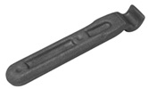 Anclaje para cierre realizado en acero. Tiene forma rectangular y uno de los extremos acaba en forma de uña.
Se utiliza en vehículos no automóviles (remolques) para cerrar la puerta trasera.
Tiene una longitud de 130 mm, una anchura de 23 mm y espesor de 7 mm.