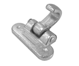 Anclaje para cierre, con forma rectangular y del que sobresale de uno de sus extremos una uña articulada.

La longitud máxima es de 74 mm y la base tiene una longitud de 24 mm y una anchura de 78 mm
Se utiliza en vehículos no automóviles (remolques) para cerrar la puerta trasera.
Acero.