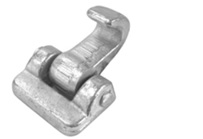 Artículo de uso general consistente en un anclaje para cierre realizado en acero cincado. Tiene forma rectangular y de uno de los extremos sobresale una uña articulada. La base tiene una longitud de 38 mm y una anchura de 50 mm. La longitud máxima es de 71 mm.
Se utiliza en vehículos no automóviles (remolques) para cerrar la puerta trasera.
Composición:  Acero cincado.