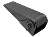 Artículo de uso general consistente en una bisagra realizada en chapa de acero. Tiene una longitud de 165mm y una anchura de 60 mm en un extremo y de 50 mm en el otro extremo.
Se utiliza en vehículos no automóviles (remolques) para sujetar la puerta lateral del remolque.
Composición:  Acero.