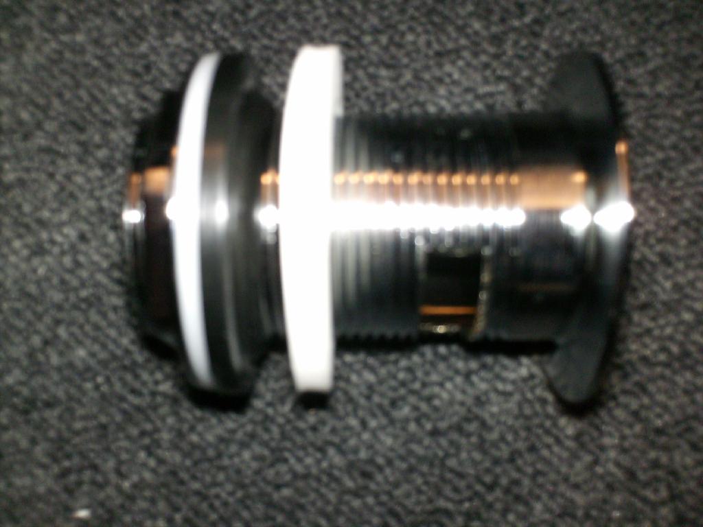 BONDE DE LAVABO A CLAPET ROTATIF EN LAITON CHROME POUR LAVABO OU VASQUE AVEC TROP-PLEIN.