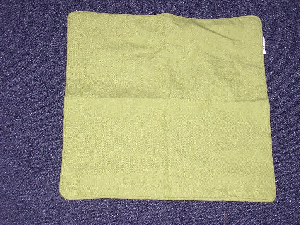 HOUSSE DE COUSSIN,DE FORME CARRÉE,EN TISSU 100% COTON.
ELLE COMPORTE UNE FERMETURE A GLISSIÈRE SUR UNE DE SES DEUX FACES.

LA HOUSSE EST LIVRÉE SOUS EMBALLAGE PLASTIQUE POUR LA VENTE AU DÉTAIL.

DIMENSIONS 40X40 CM